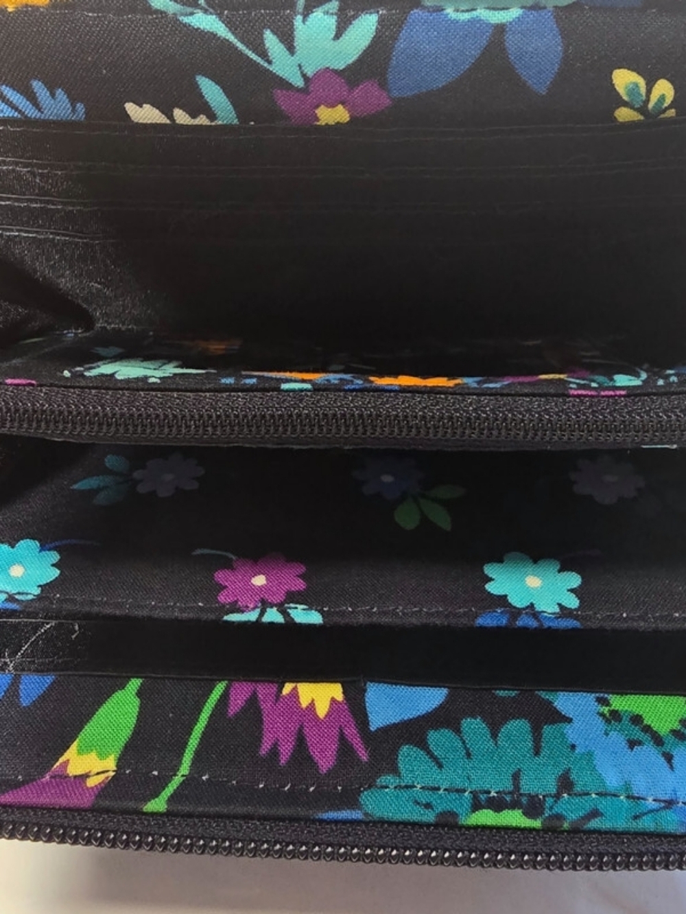 Vera Bradley Midnight Blues Accordion Wallet Zip Around Clutch Retired - Picture 11 of 15